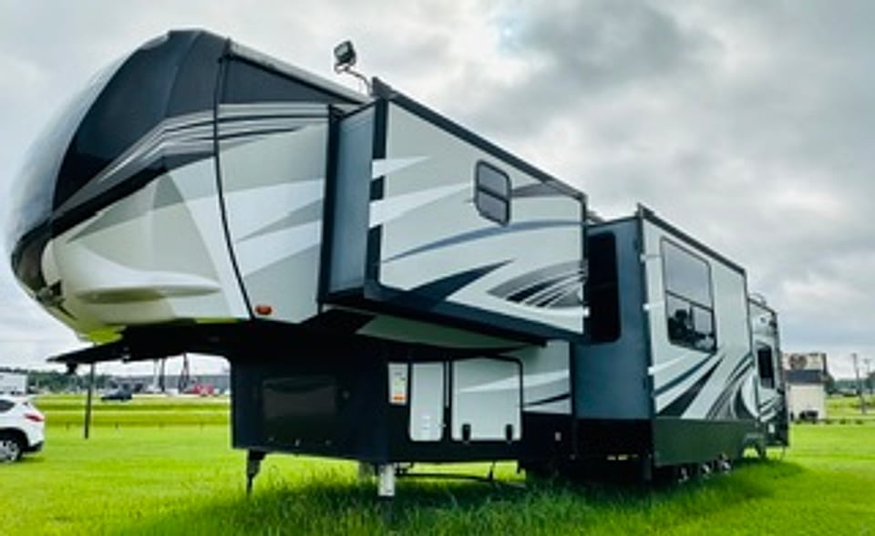 2018 Heartland Cyclone HD Edition Toy Hauler